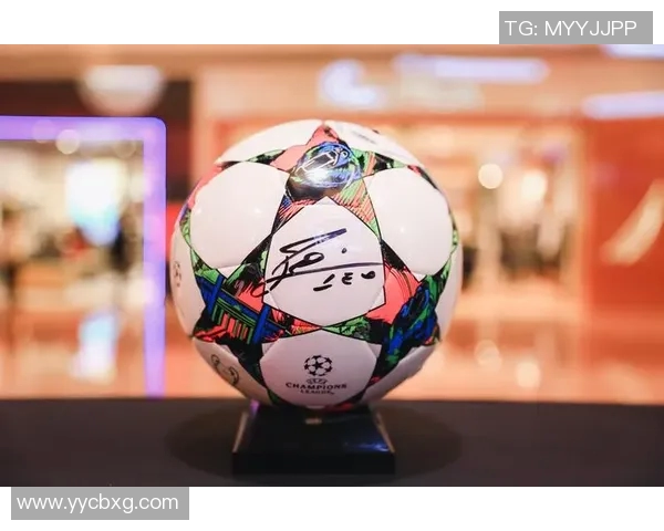 足球球星卡通挂件创意设计展现个性魅力与运动精神的完美融合